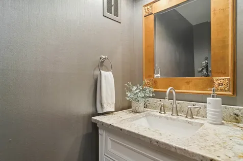 123 North Peartree Lane Arlington Heights IL 60004