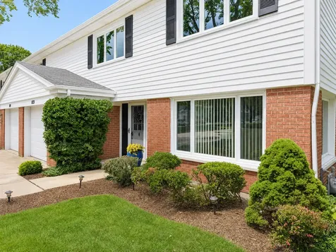 123 North Peartree Lane Arlington Heights IL 60004