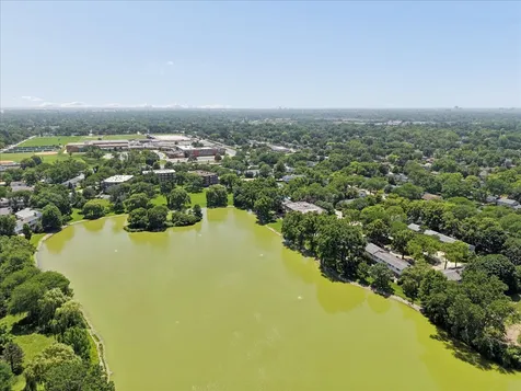 123 North Peartree Lane Arlington Heights IL 60004
