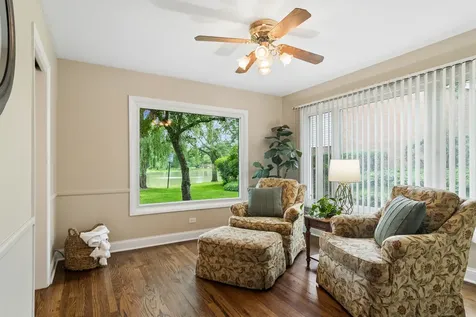 123 North Peartree Lane Arlington Heights IL 60004