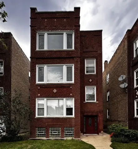 5346 West Montrose Avenue Chicago IL 60641