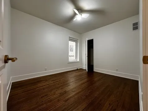 5346 West Montrose Avenue Chicago IL 60641