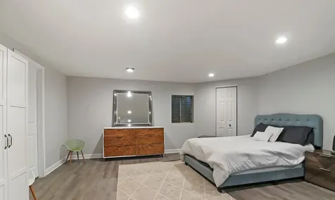 196 Rosedale Court Bloomingdale IL 60108