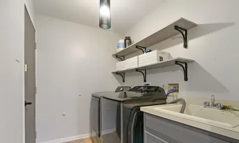 196 Rosedale Court Bloomingdale IL 60108