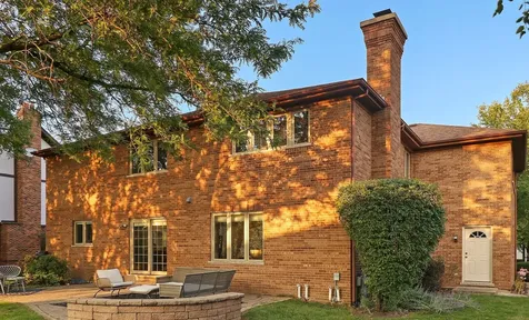 196 Rosedale Court Bloomingdale IL 60108