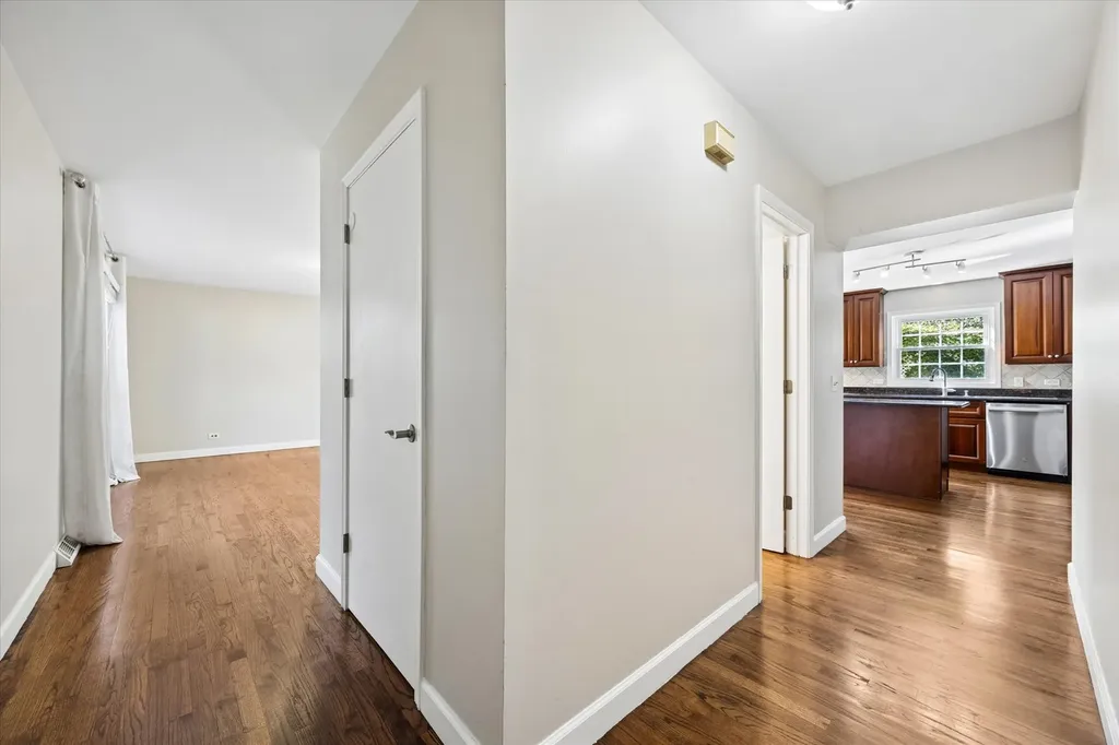1222 Windemere Avenue Naperville IL 60564
