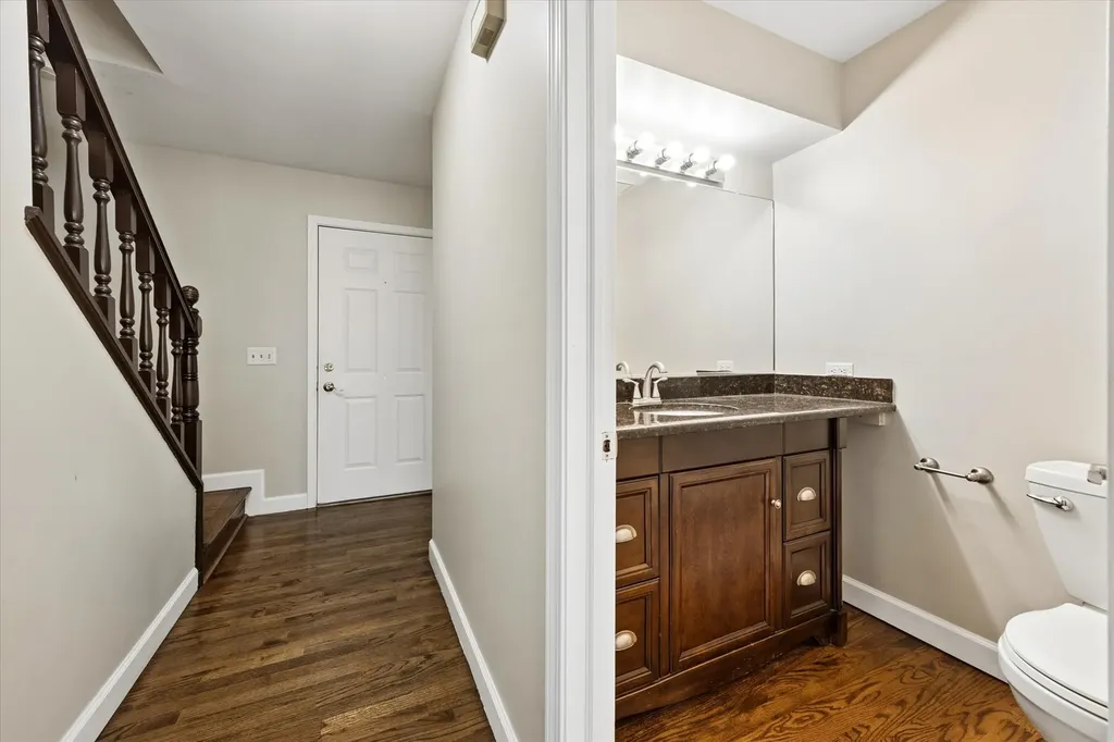 1222 Windemere Avenue Naperville IL 60564