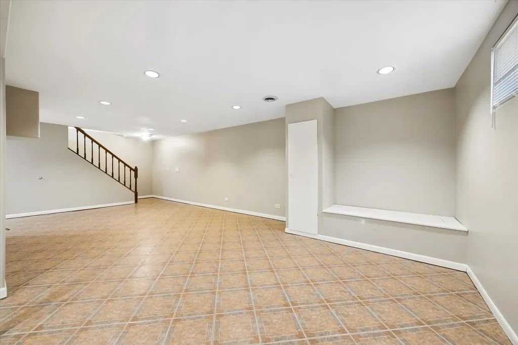 1222 Windemere Avenue Naperville IL 60564