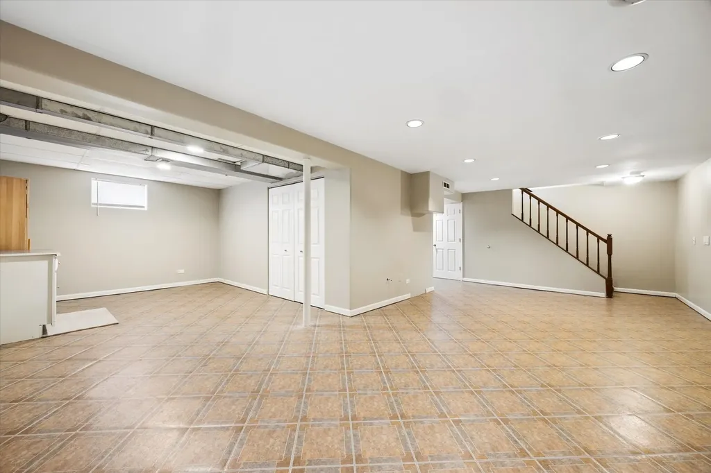 1222 Windemere Avenue Naperville IL 60564