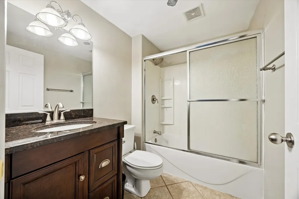 1222 Windemere Avenue Naperville IL 60564