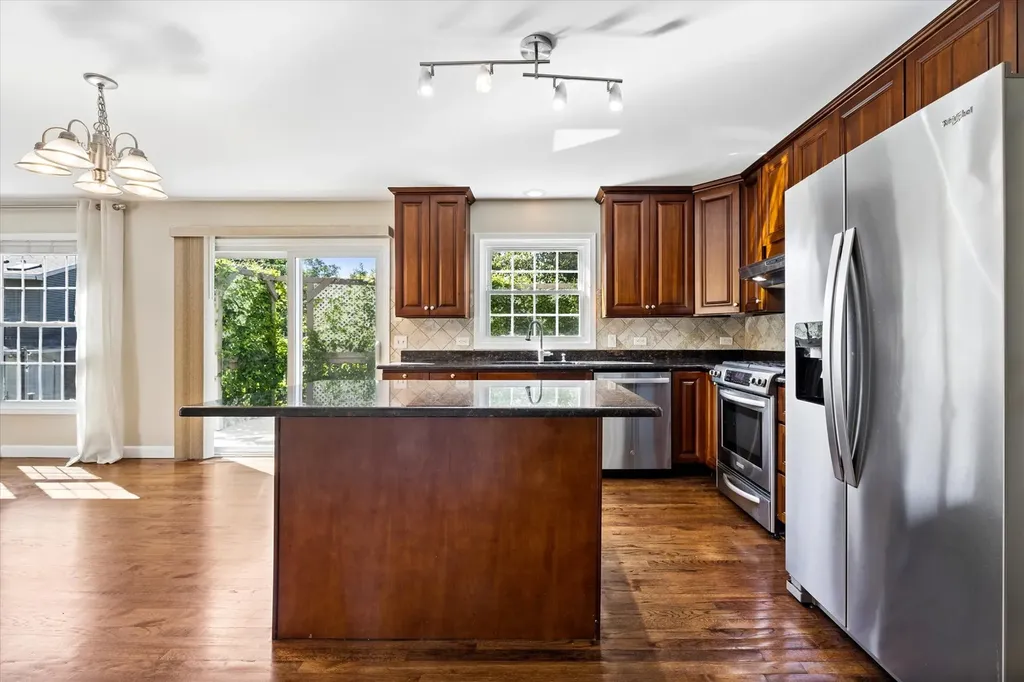 1222 Windemere Avenue Naperville IL 60564
