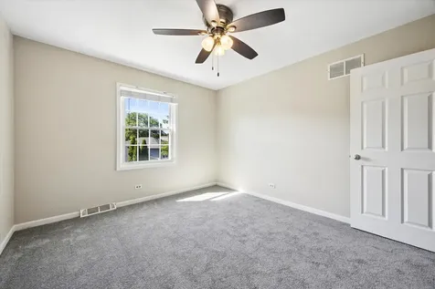 1222 Windemere Avenue Naperville IL 60564