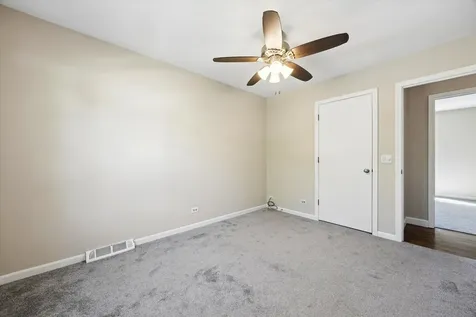 1222 Windemere Avenue Naperville IL 60564