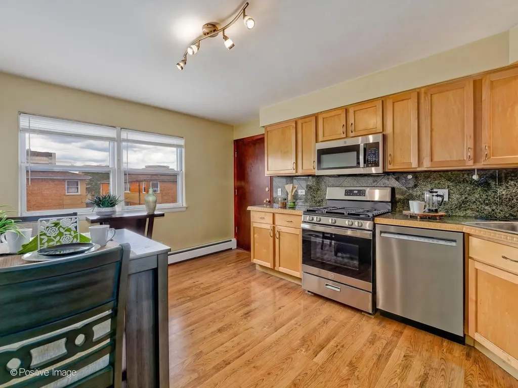 8544 West Rascher Avenue Chicago IL 60656