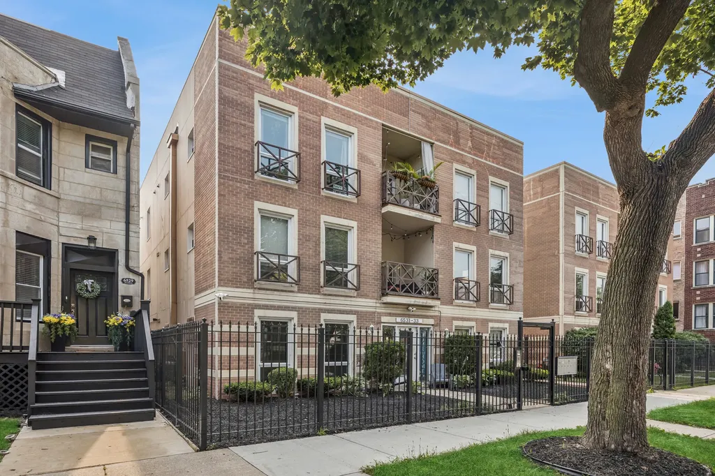 6531 South Woodlawn Avenue Chicago IL 60637
