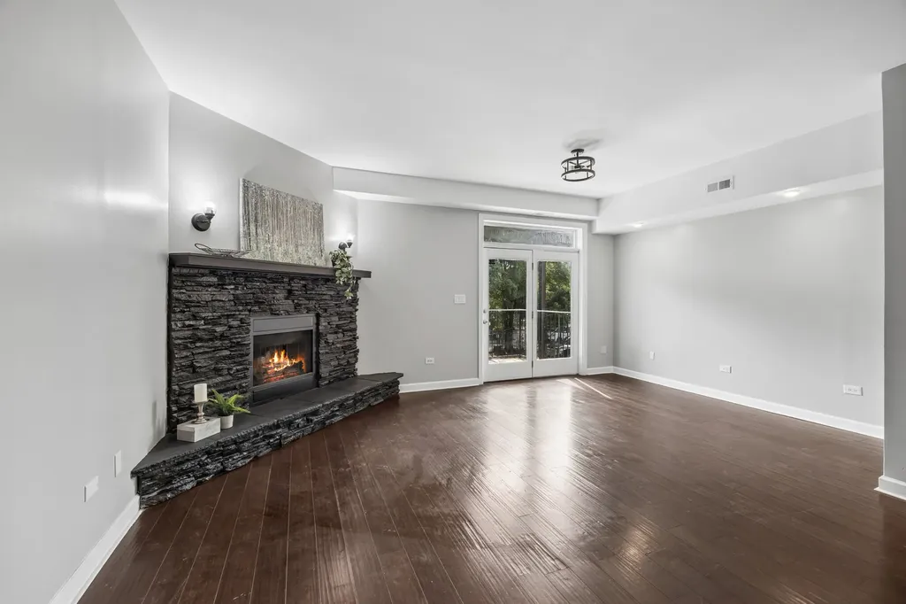 6531 South Woodlawn Avenue Chicago IL 60637