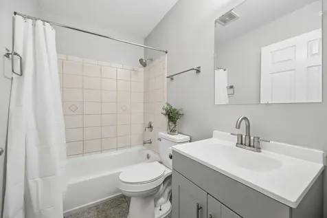 6531 South Woodlawn Avenue Chicago IL 60637