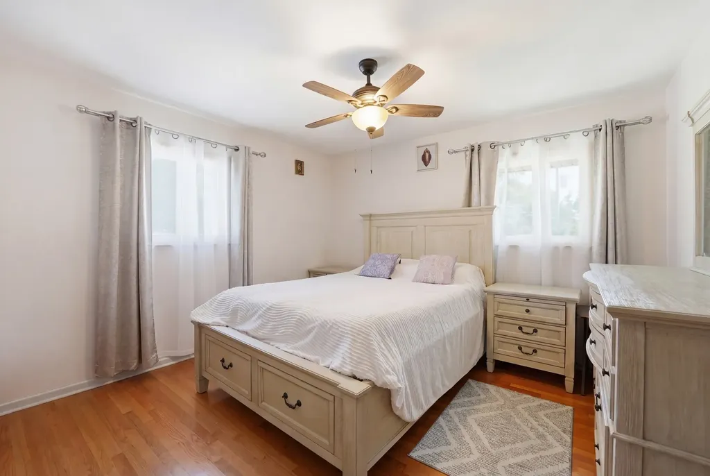 433 Norton Avenue Glendale Heights IL 60139