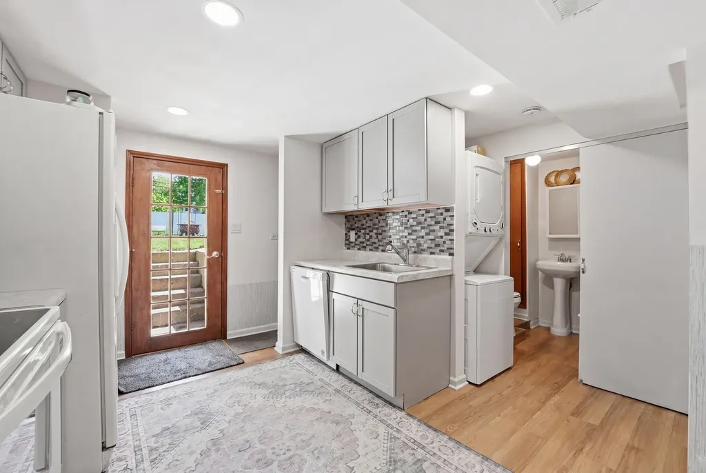 433 Norton Avenue Glendale Heights IL 60139