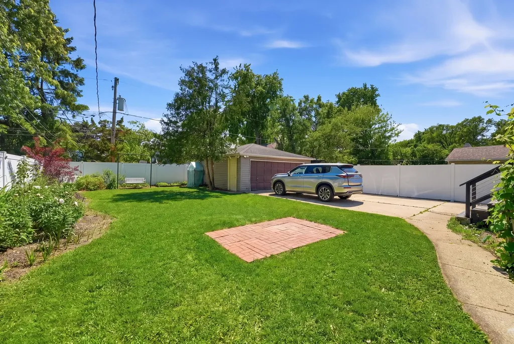 433 Norton Avenue Glendale Heights IL 60139