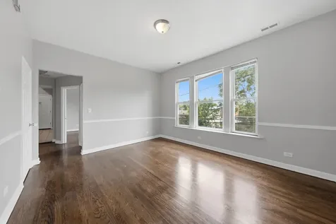 7843 South Burnham Avenue Chicago IL 60649