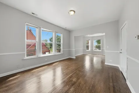 7843 South Burnham Avenue Chicago IL 60649