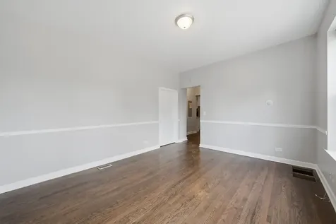7843 South Burnham Avenue Chicago IL 60649