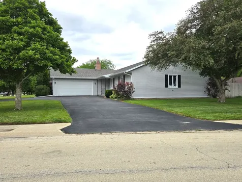 896 South Main Avenue Kankakee IL 60901