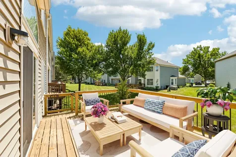 6743 East Wellsley Court Gurnee IL 60031