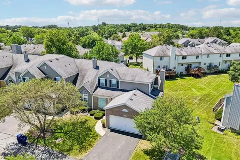6743 East Wellsley Court Gurnee IL 60031