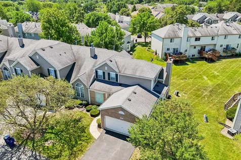 6743 East Wellsley Court Gurnee IL 60031