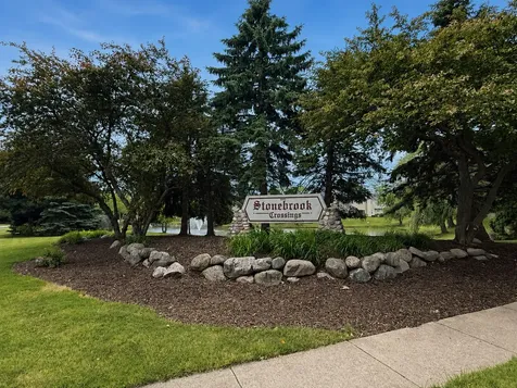 6743 East Wellsley Court Gurnee IL 60031