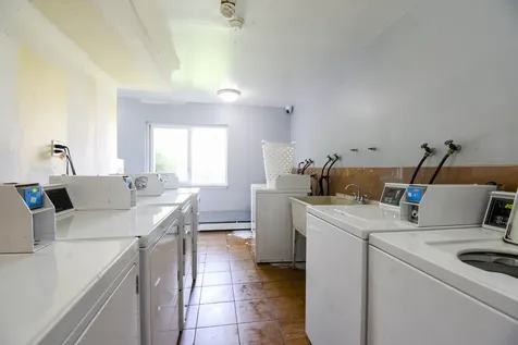 655 Deepwoods Drive Mundelein IL 60060