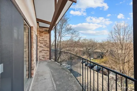 1400 North Yarmouth Place Mount Prospect IL 60056
