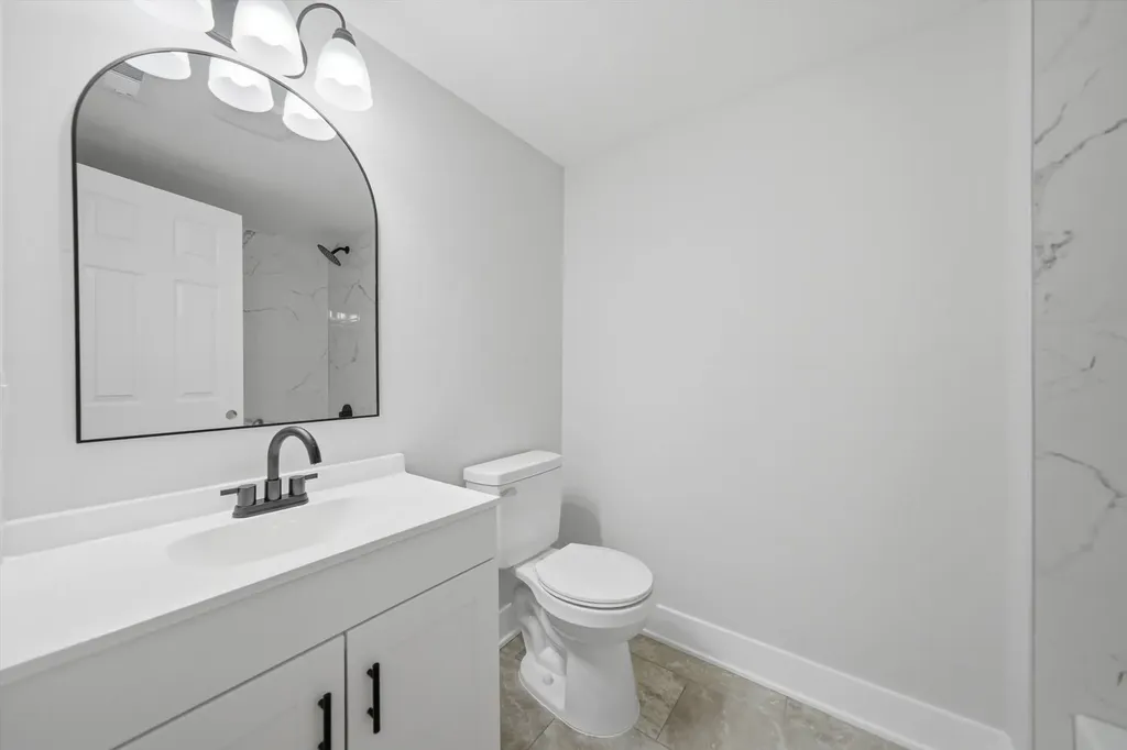 8049 South Kimbark Avenue Chicago IL 60619