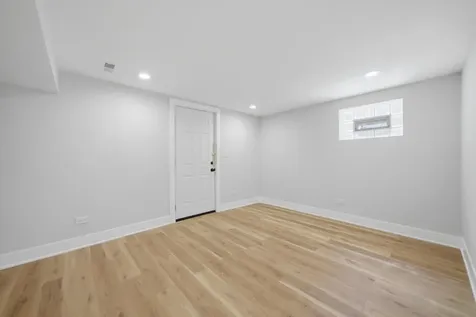 8049 South Kimbark Avenue Chicago IL 60619