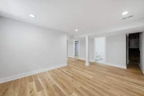 8049 South Kimbark Avenue Chicago IL 60619