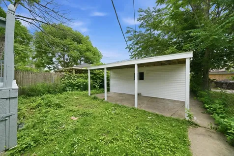 8049 South Kimbark Avenue Chicago IL 60619