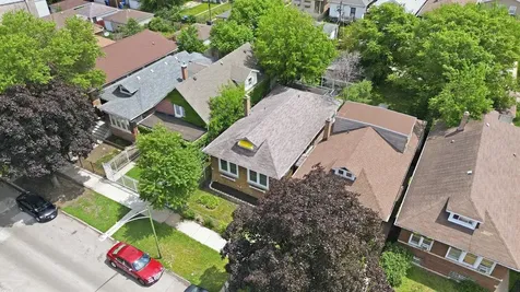 8049 South Kimbark Avenue Chicago IL 60619