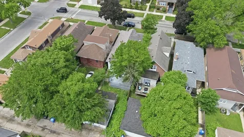 8049 South Kimbark Avenue Chicago IL 60619