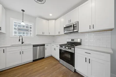 8049 South Kimbark Avenue Chicago IL 60619