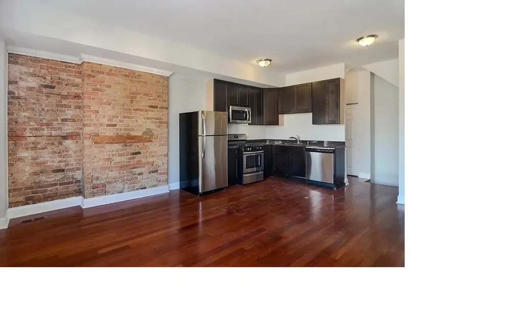 3143 West Warren Boulevard Chicago IL 60612