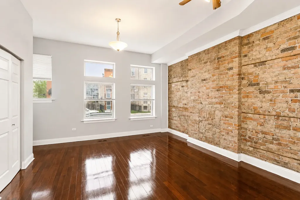 3143 West Warren Boulevard Chicago IL 60612