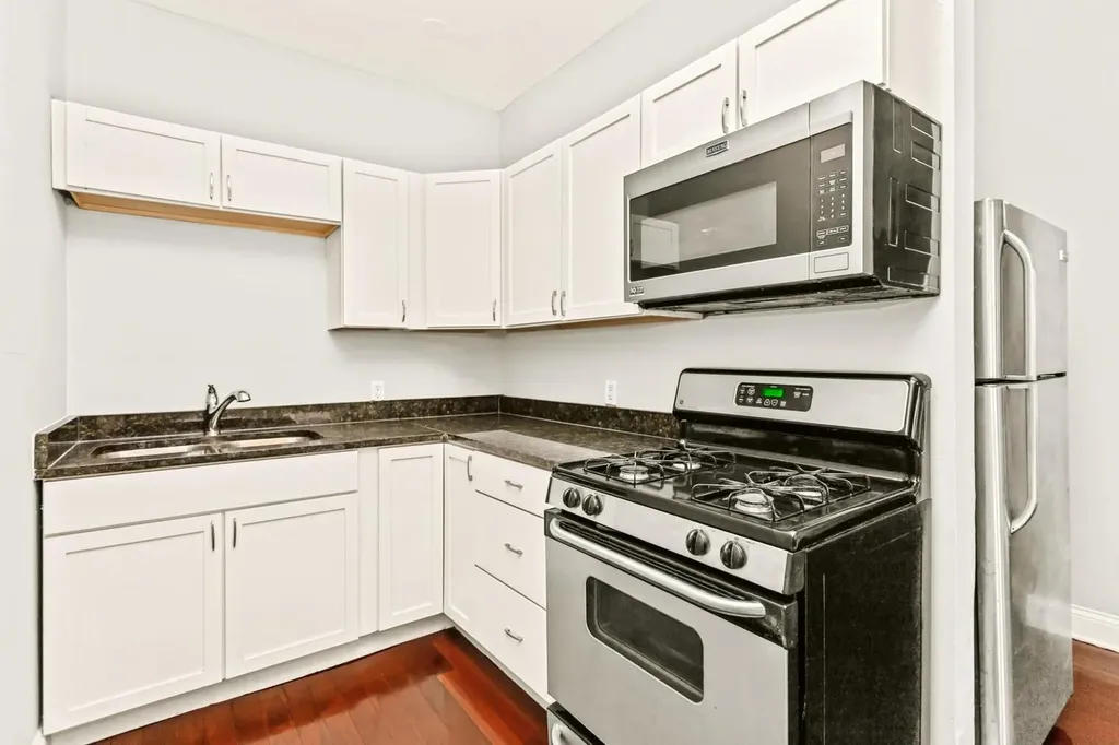 3143 West Warren Boulevard Chicago IL 60612