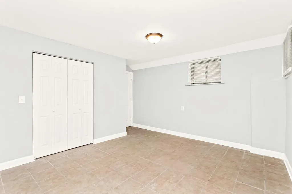 3143 West Warren Boulevard Chicago IL 60612