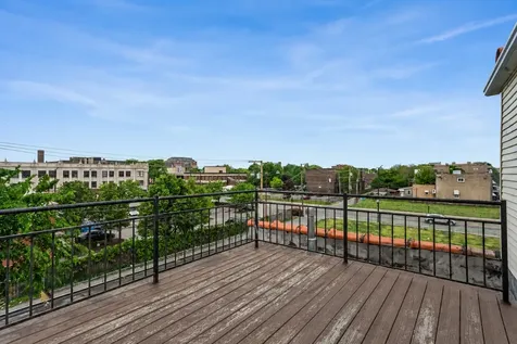3143 West Warren Boulevard Chicago IL 60612