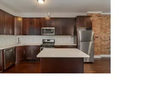 3143 West Warren Boulevard Chicago IL 60612