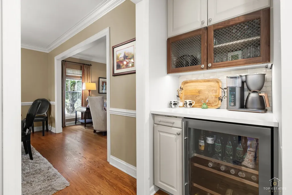 158 Derby Glen Drive Glen Ellyn IL 60137