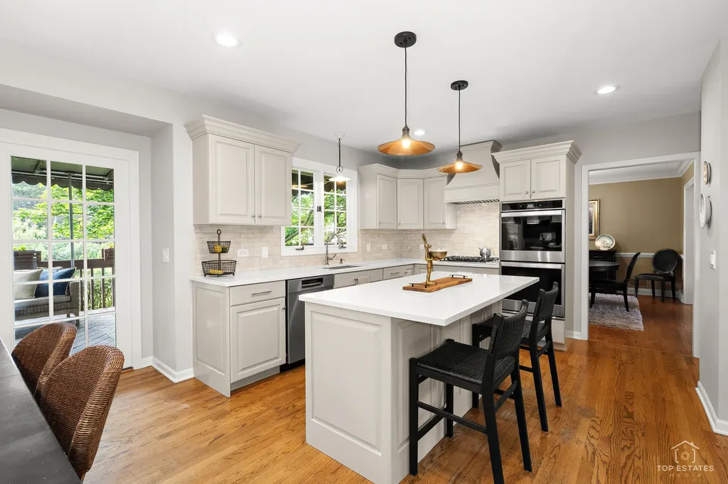 158 Derby Glen Drive Glen Ellyn IL 60137