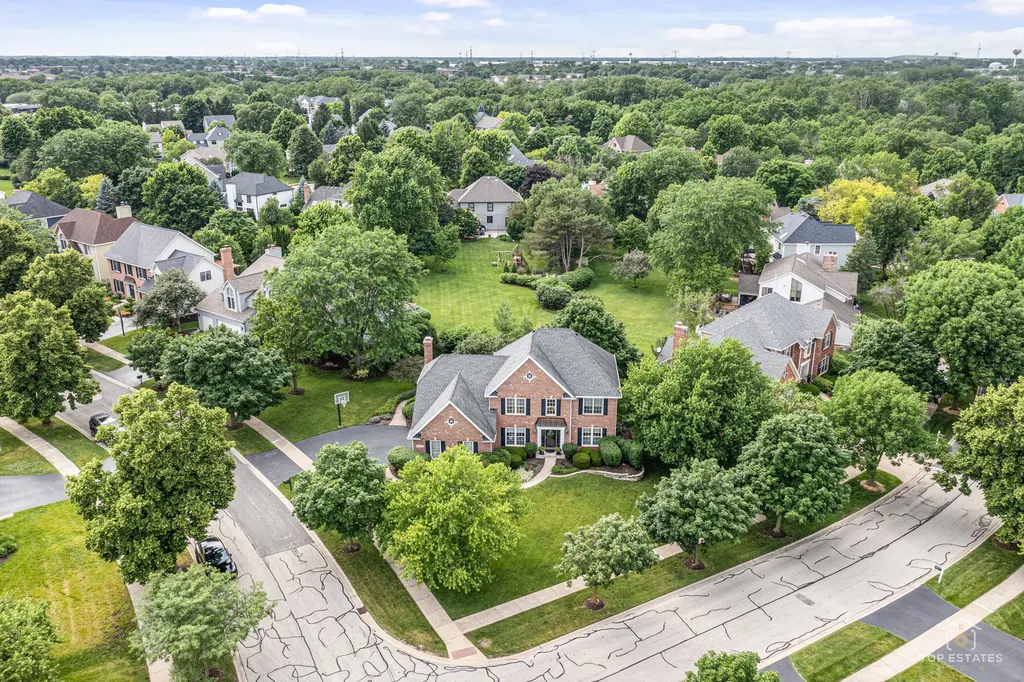 158 Derby Glen Drive Glen Ellyn IL 60137